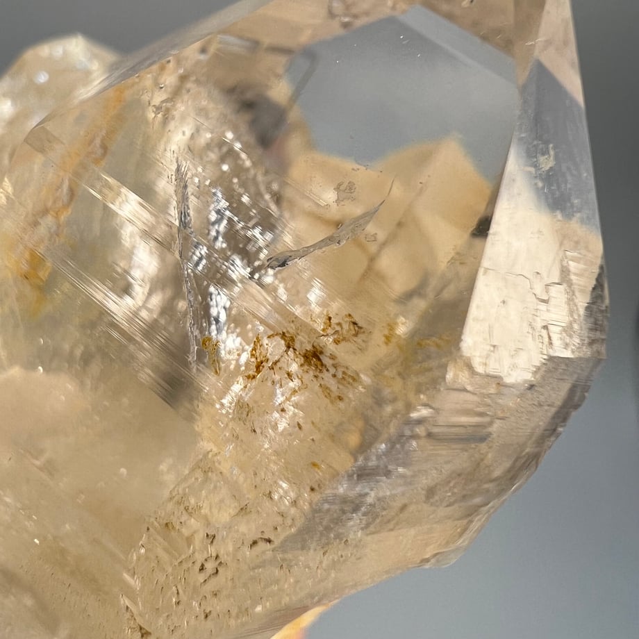 ガネッシュヒマール産リモナイトイン天然ヒマラヤ水晶/Ganesh Himal Limonite in Himalayan Quartzの商品画像_24