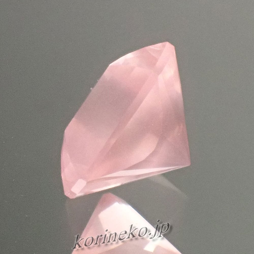  ローズクォーツのトライアングルカットルース 3.15ct の商品画像_7