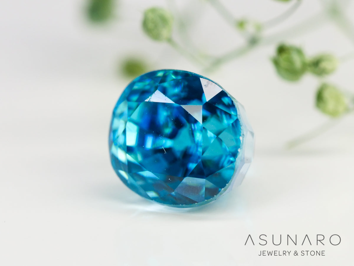 ブルージルコン ラタナキリブルー クッションカット 2.52ct カンボジア産 【240502-1993】の商品画像_5
