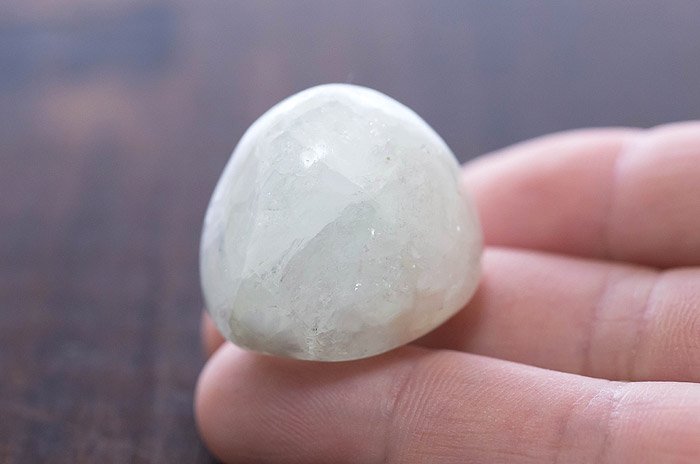  アポフィライト お守り石 インド産｜Apophyllite｜魚眼石｜ の商品画像_5