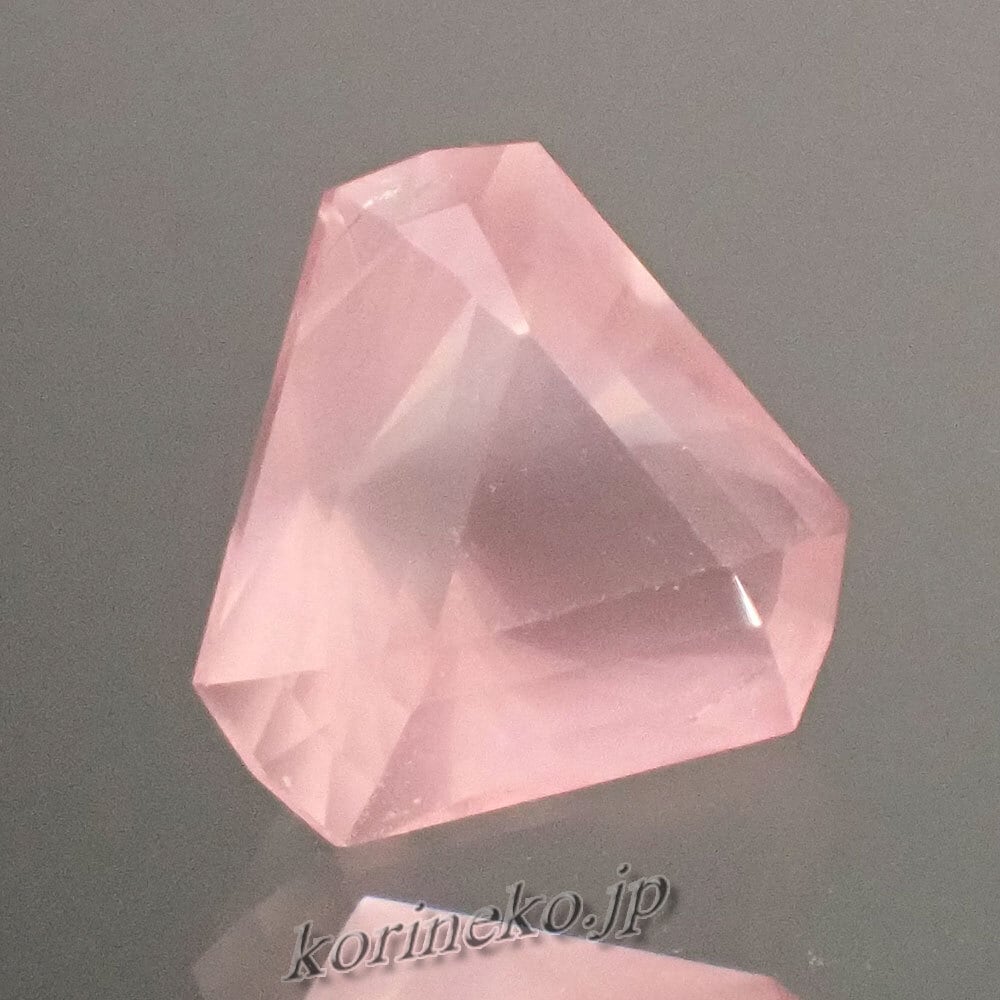  ローズクォーツのトライアングルカットルース 3.15ct の商品画像_5