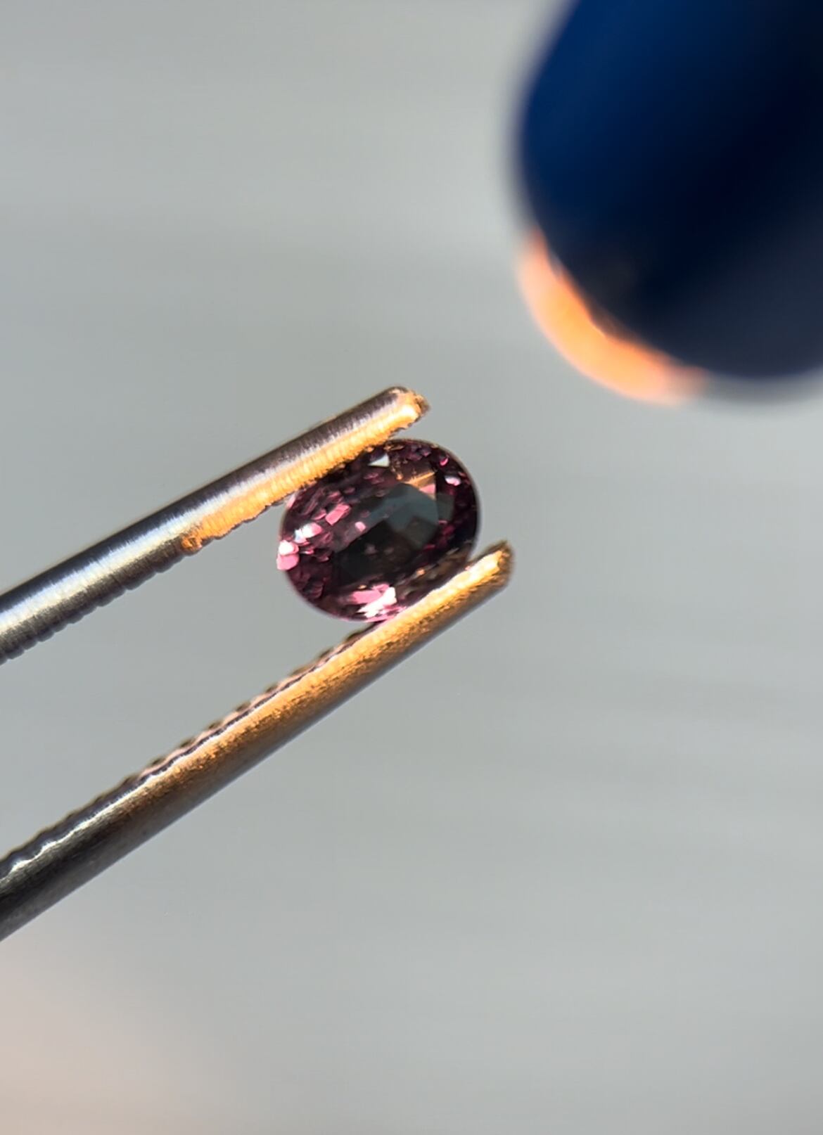 カラーチェンジガーネット(べキリ産) 0.51ct ovalの商品画像_9