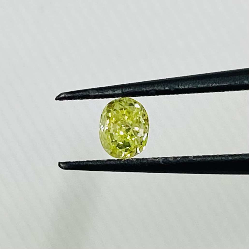 FANCY INTENSE YELLOW GREEN 0.169ct OV/RT2081/CGLの商品画像_6