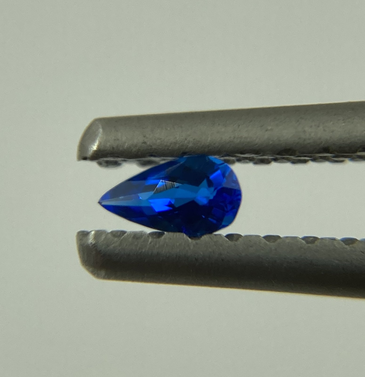  アウイナイト 0.060ct ドイツ産 の商品画像_2